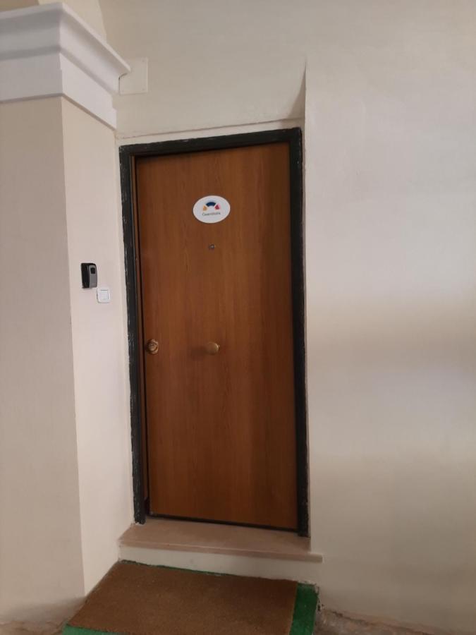 萨莱诺Casa Vittoria公寓 外观 照片